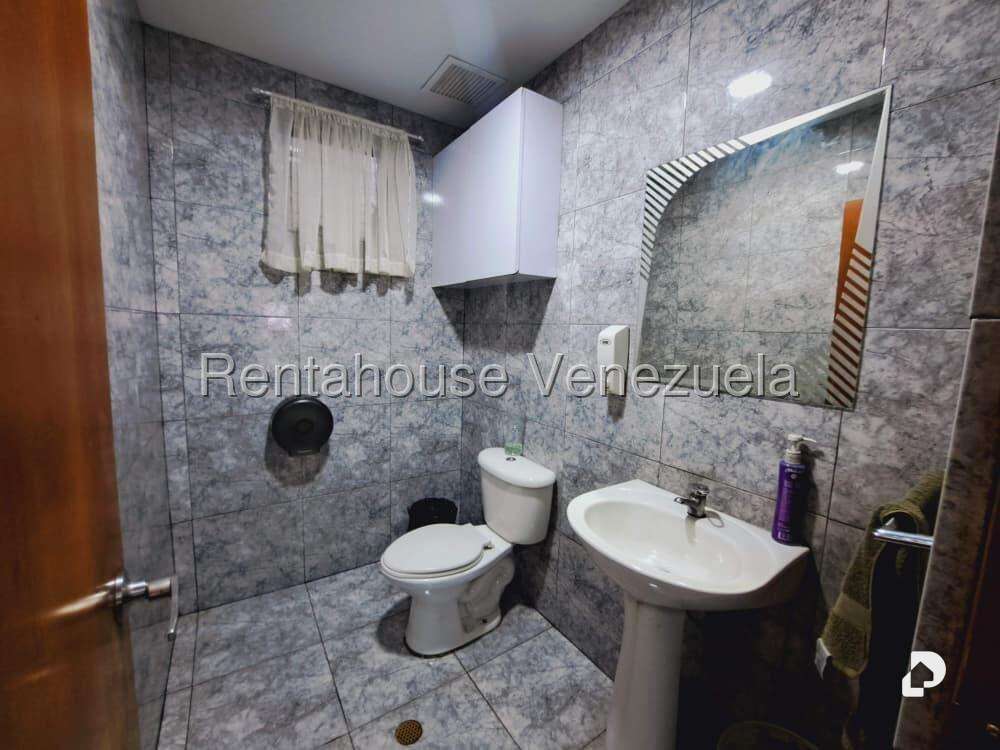 Local comercial en Los Caobos, Caracas – 16