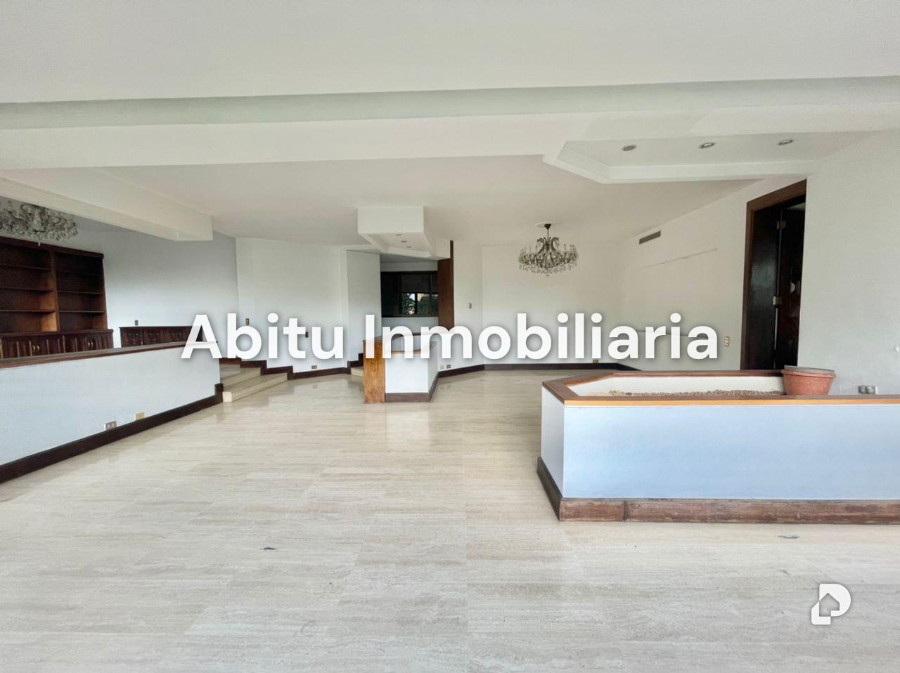 Apartamento en Country Club, Caracas – 4