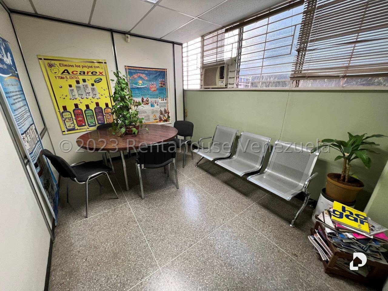 Local comercial en La Urbina, Caracas – 2