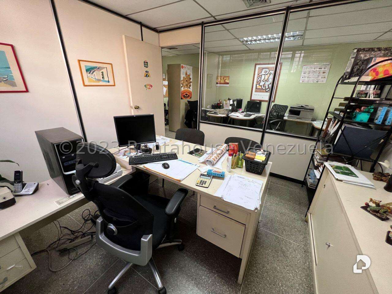 Local comercial en La Urbina, Caracas – 6