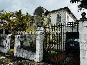 Casa en Lomas de Prados del Este, Caracas - 1