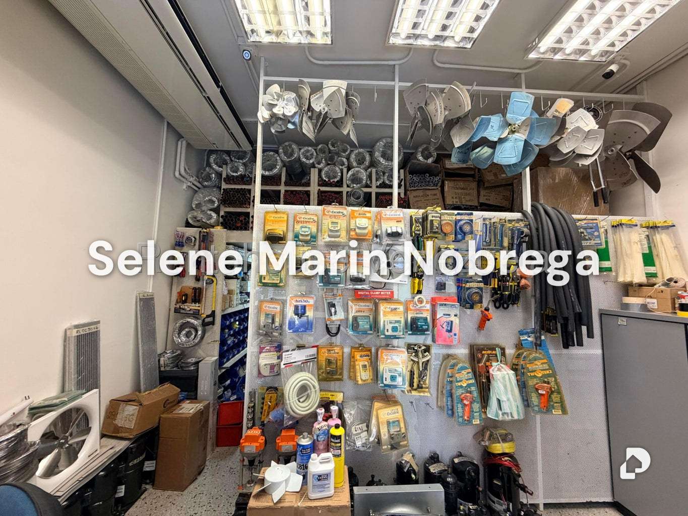 Local comercial en Los Palos Grandes, Caracas – 4