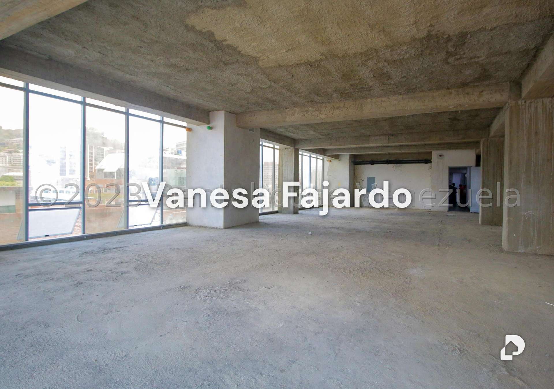 Oficina en Las Mercedes, Caracas – 9