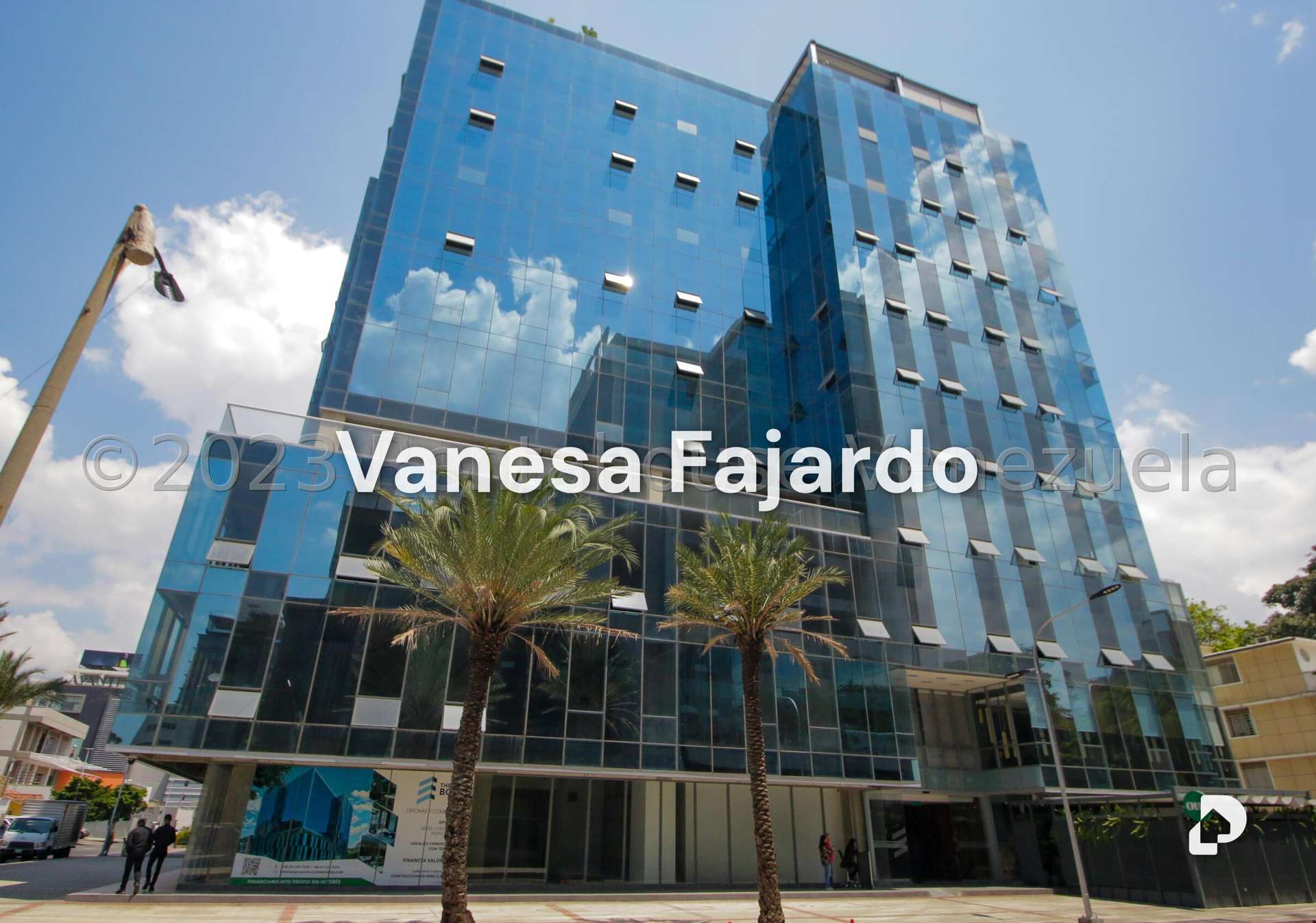 Oficina en Las Mercedes, Caracas – 15