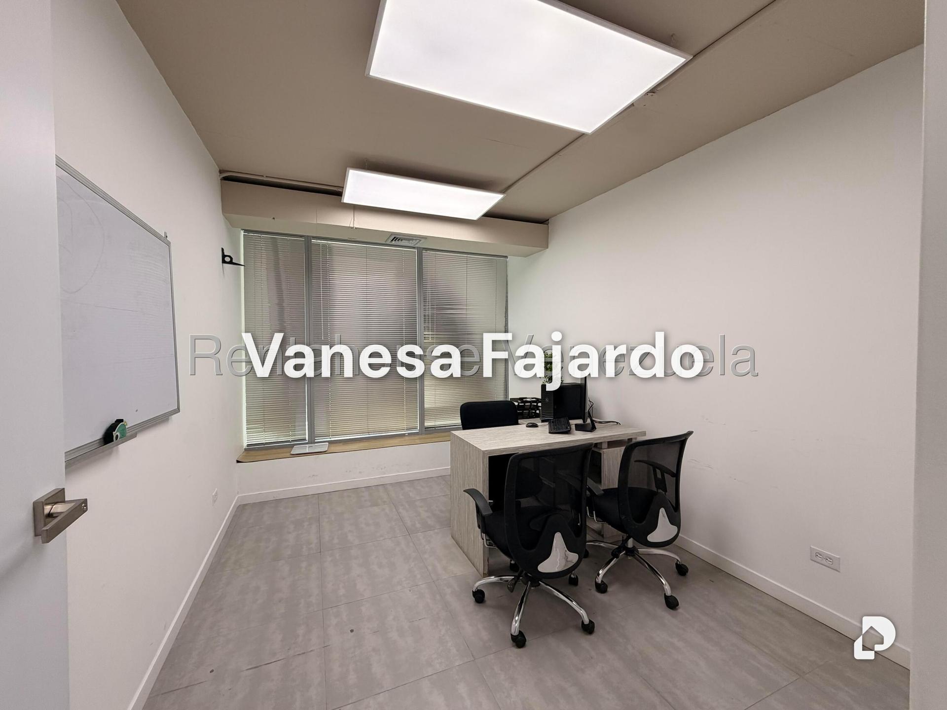 Oficina en Las Mercedes, Caracas – 4