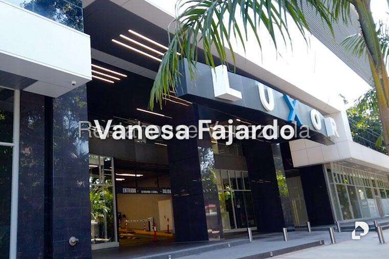Oficina en Las Mercedes, Caracas – 11