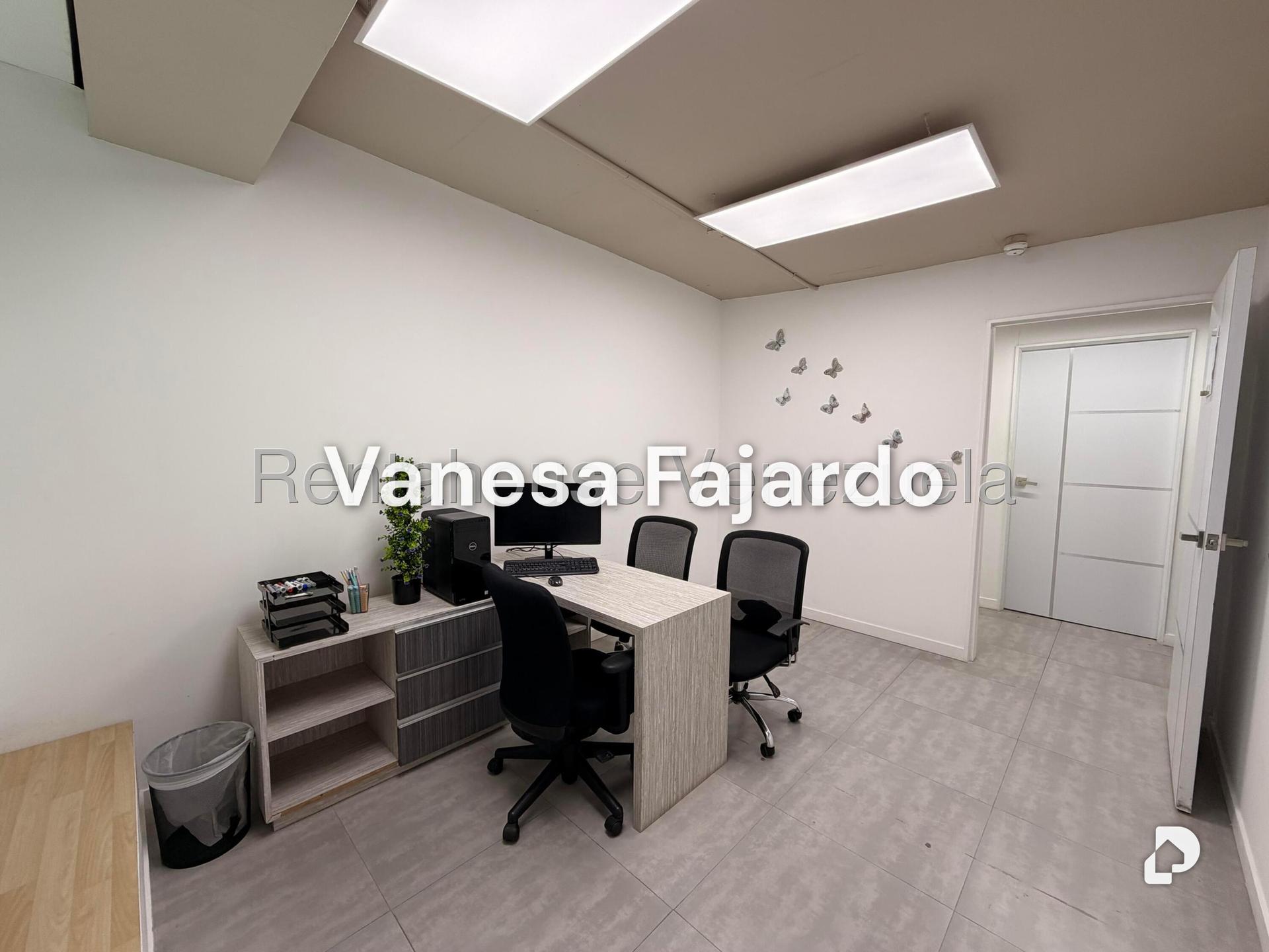 Oficina en Las Mercedes, Caracas – 2