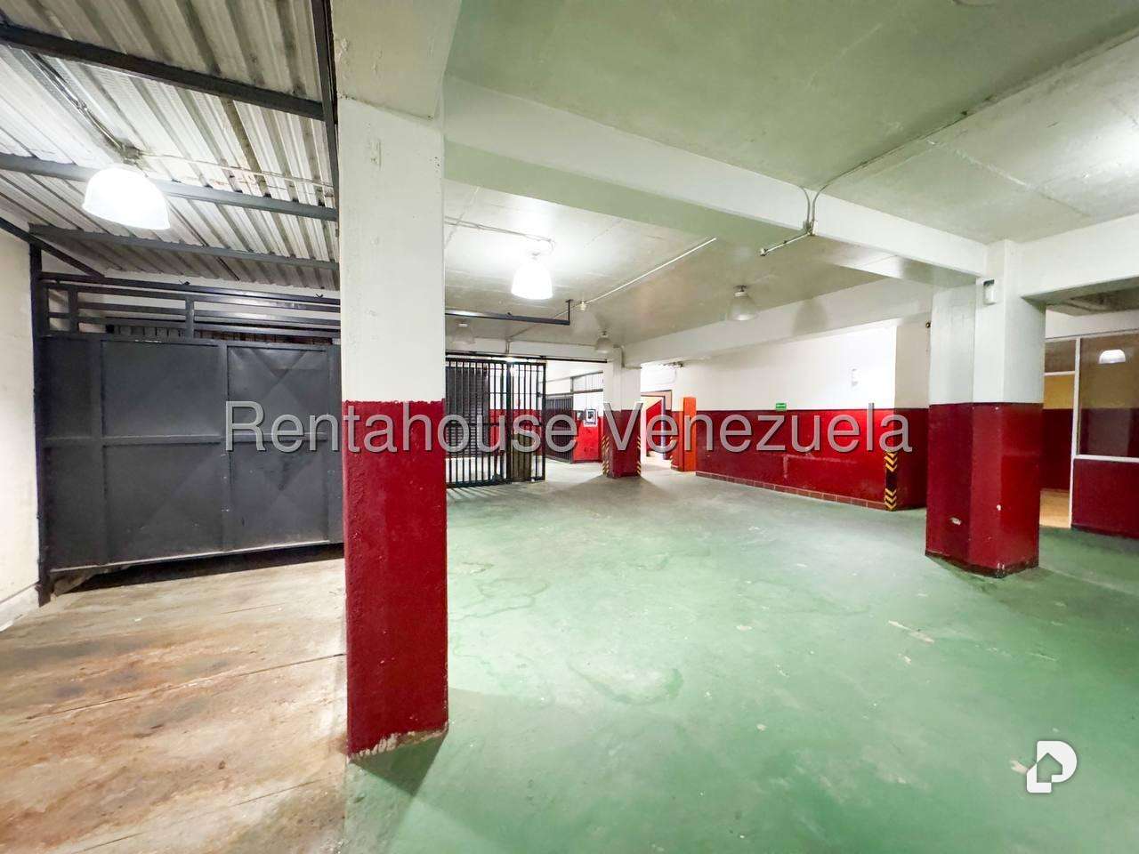 Edificio en La Urbina, Caracas – 22