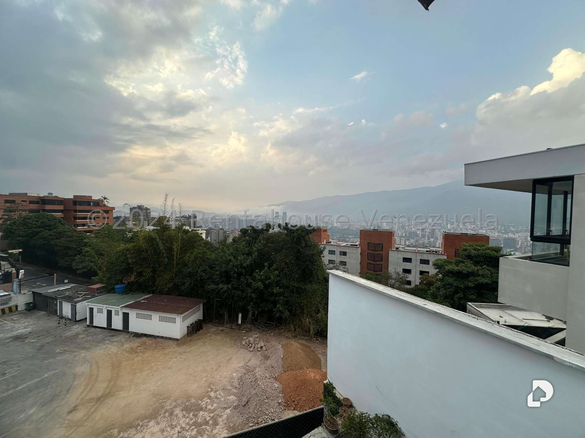 Casa en Colinas de Bello Monte, Caracas – 42