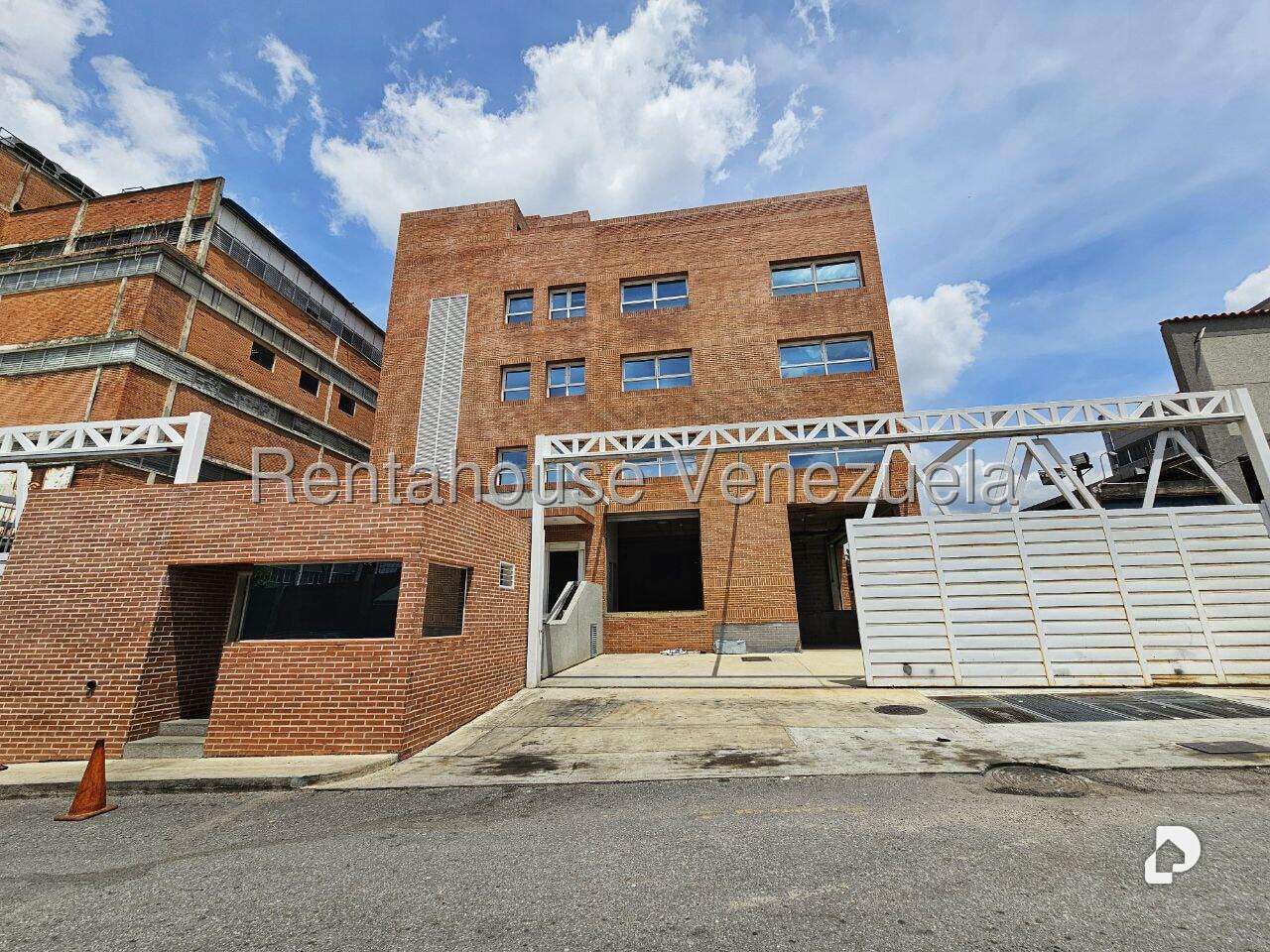 Edificio en Los Ruices, Caracas – 1