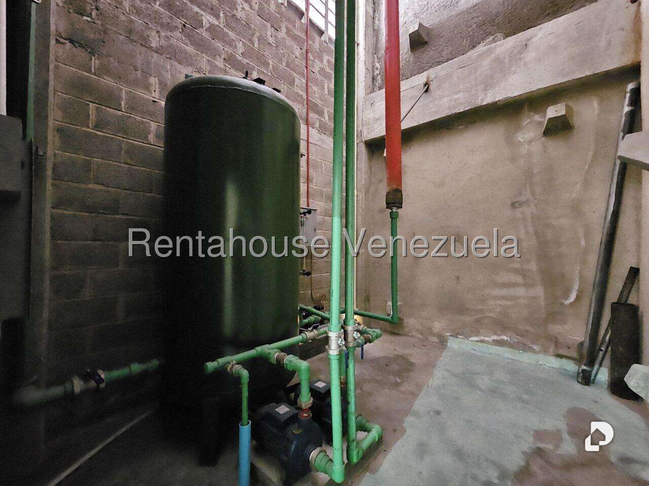 Edificio en Los Ruices, Caracas – 25