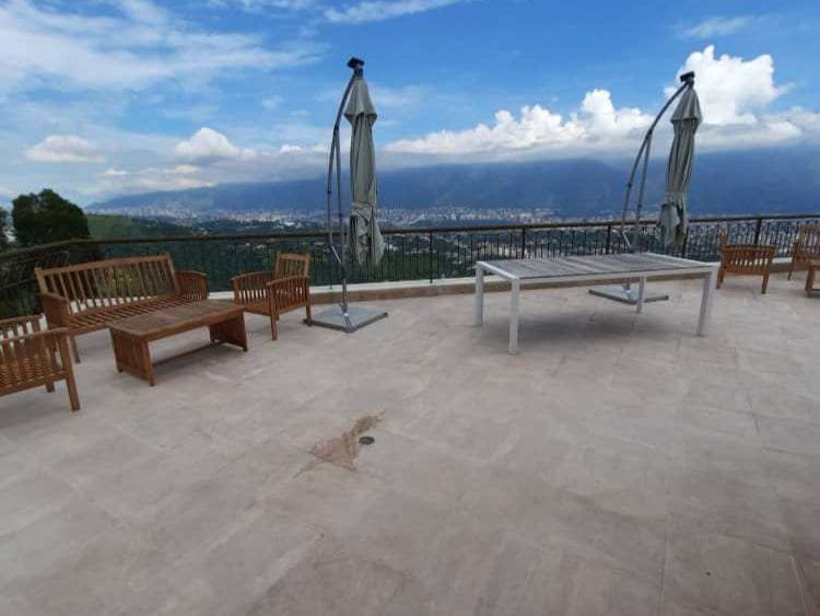 Penthouse in Baruta - 1