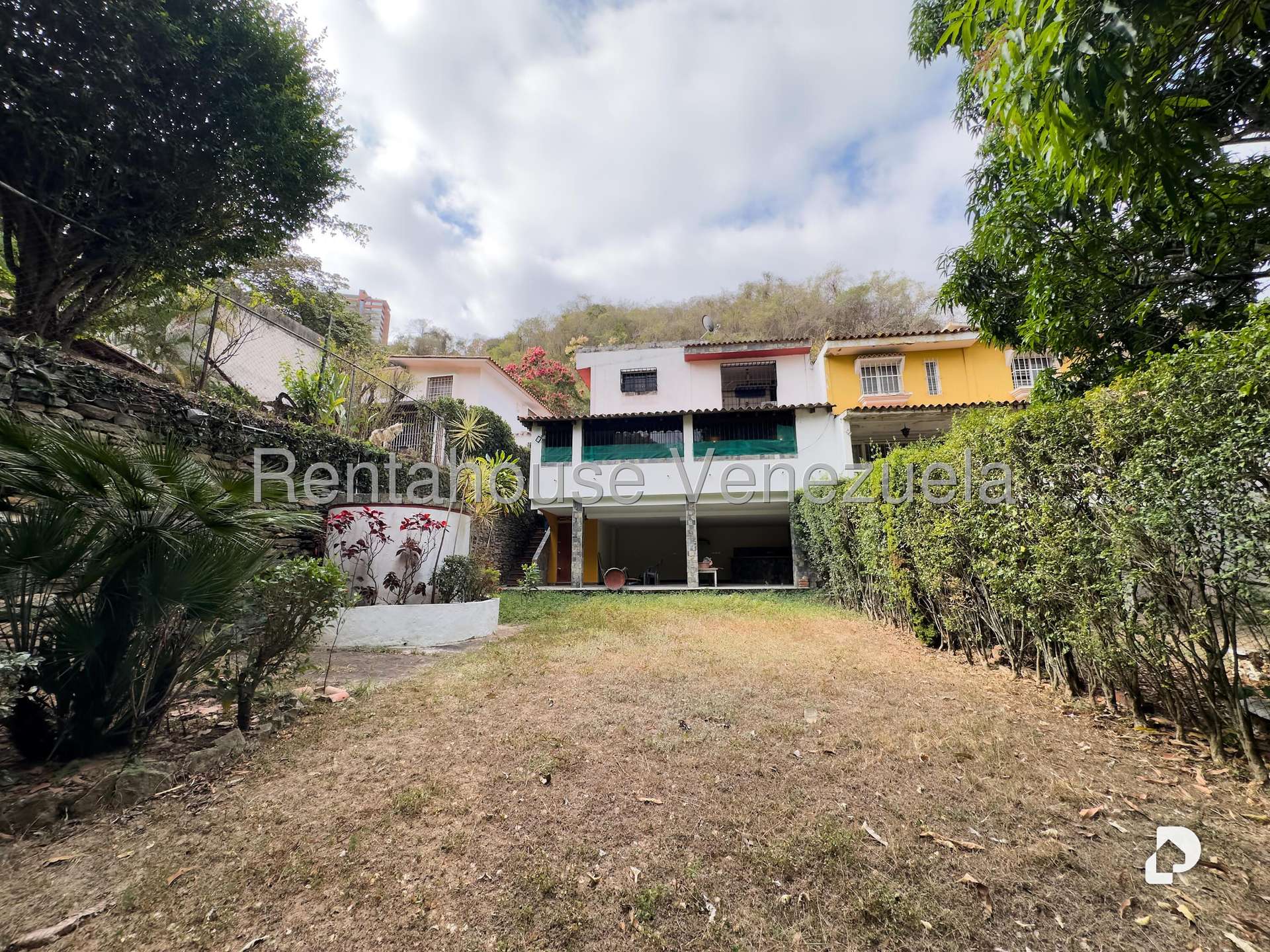 Casa en Santa Rosa de Lima, Caracas – 7