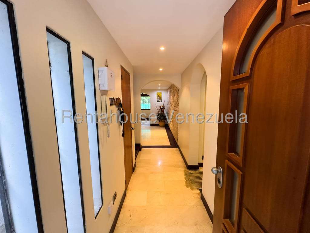 Casa en Santa Rosa de Lima, Caracas