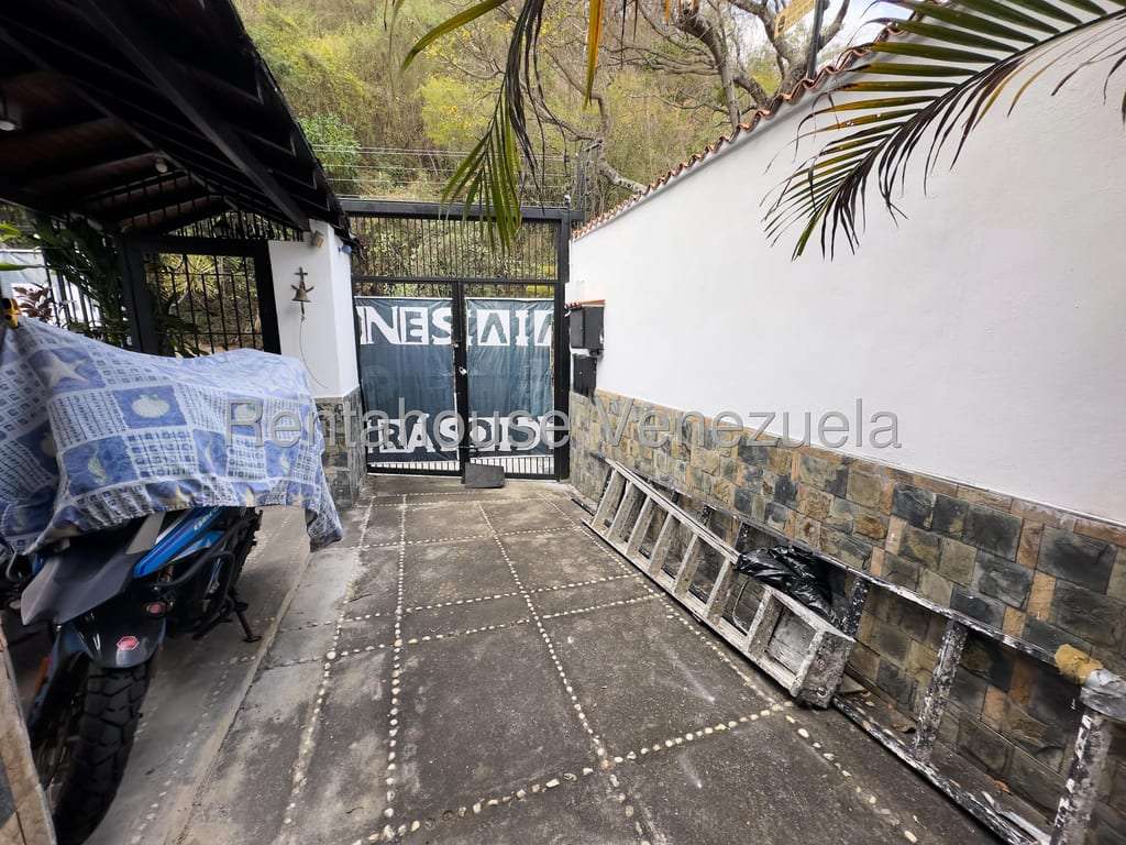Casa en Santa Rosa de Lima, Caracas