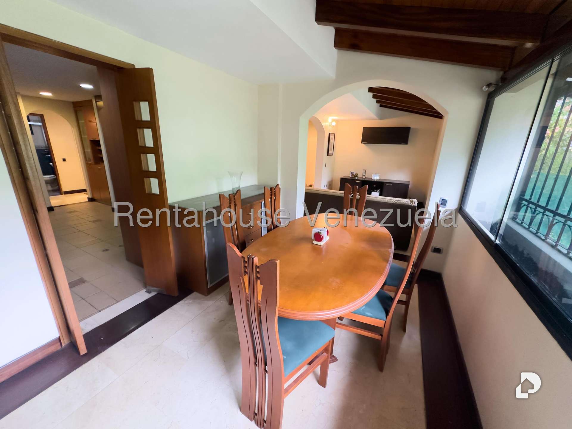 Casa en Santa Rosa de Lima, Caracas – 11