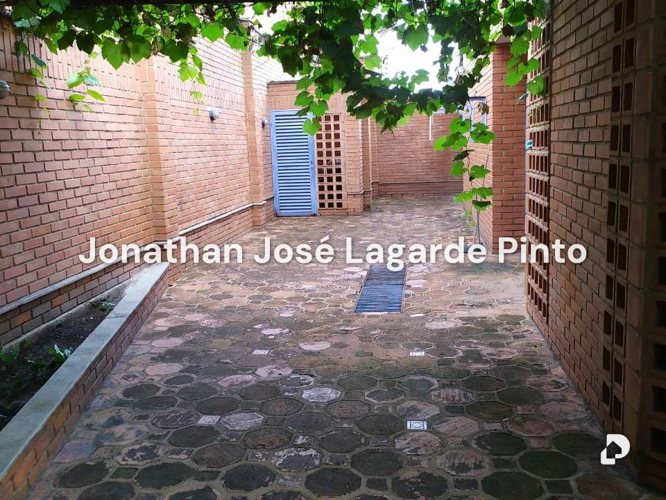 Casa en Urbanizacion San Jacinto, Maracay – 16