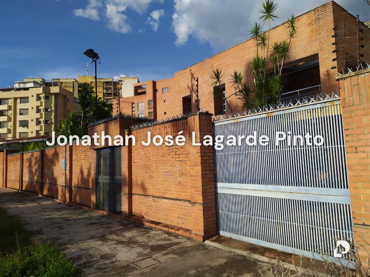 Casa en Urbanizacion San Jacinto, Maracay – 4