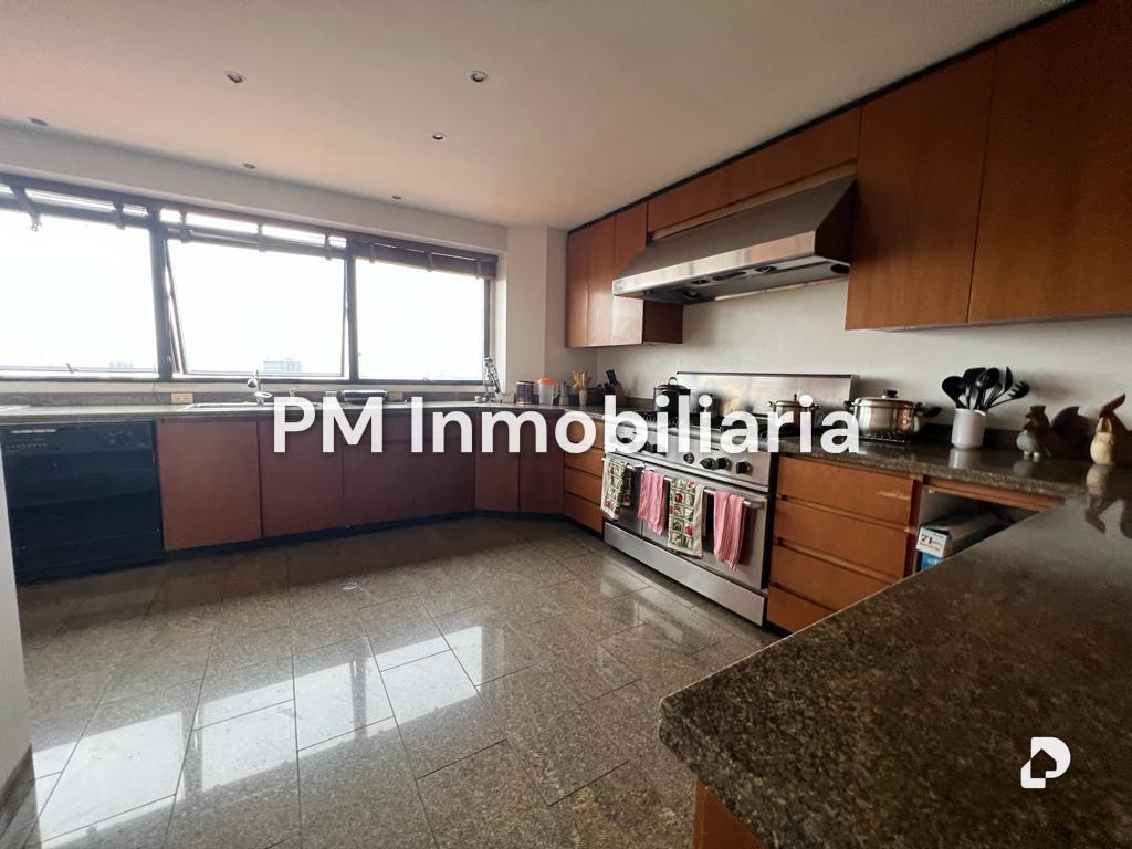 Apartamento en Altamira, Caracas – 5
