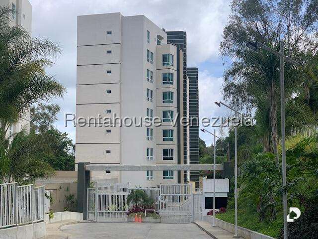 Apartamento en La Lagunita Country Club, Caracas – 2