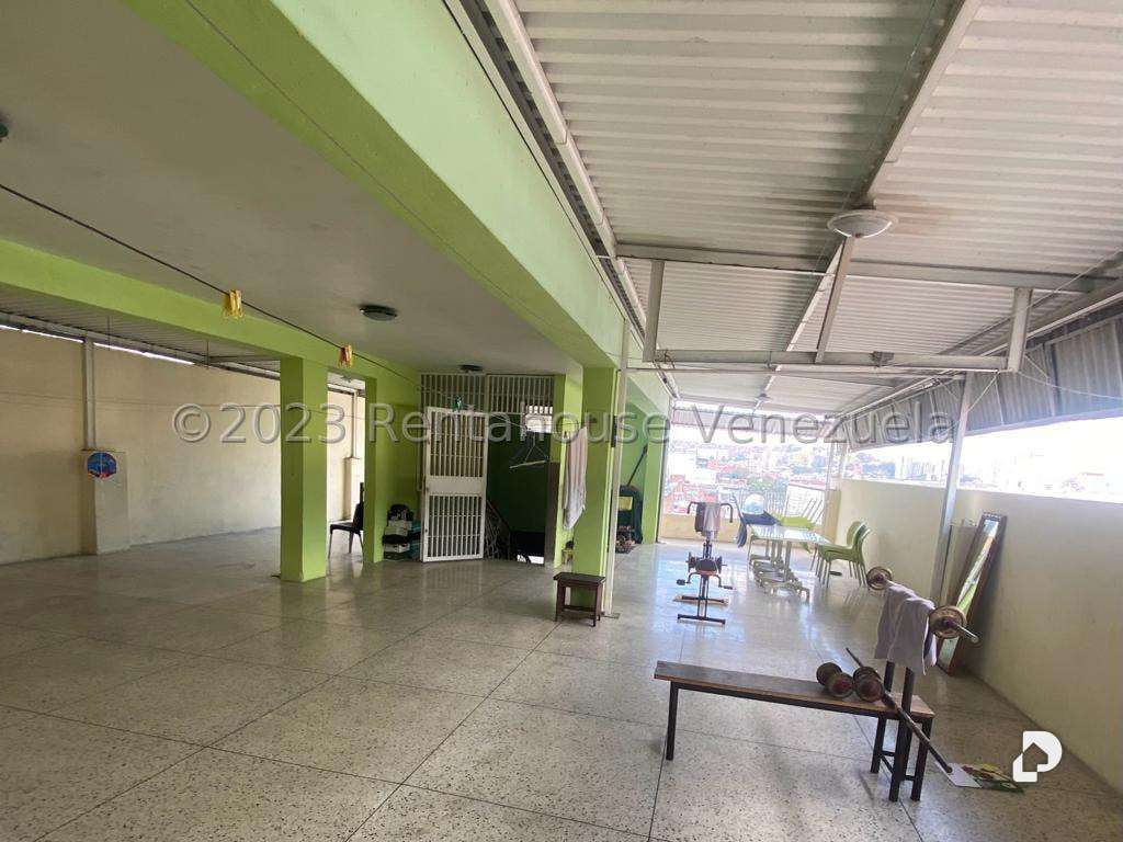 Edificio en Catia, Caracas – 12