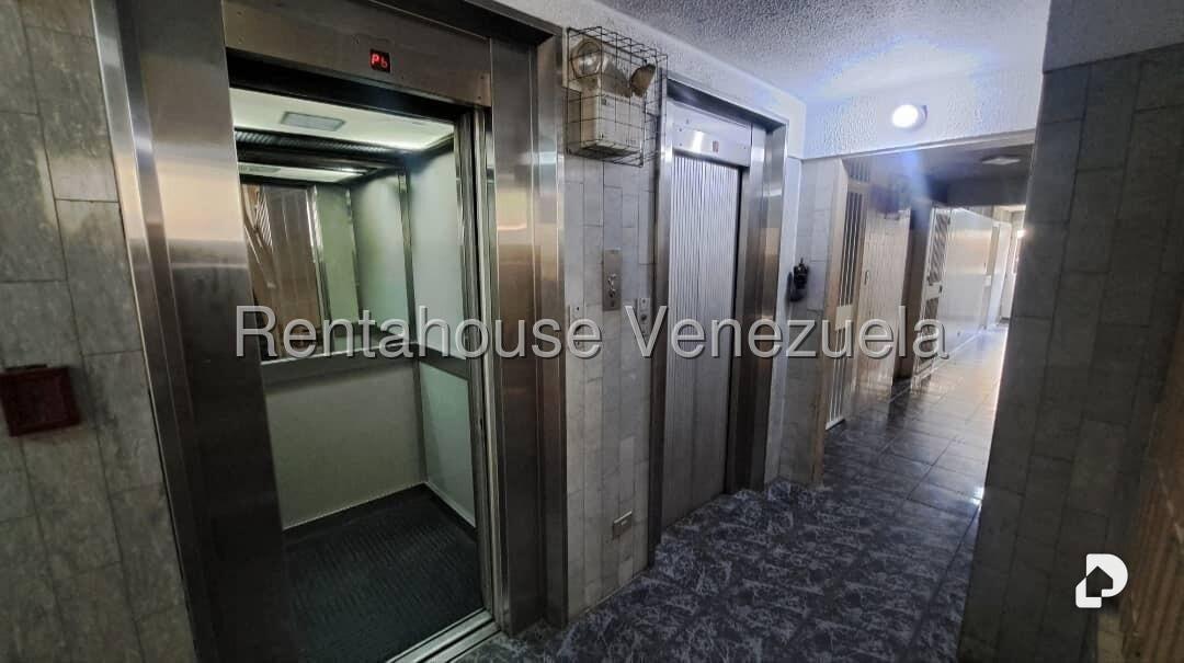 Apartamento en El Paraíso, Caracas – 3