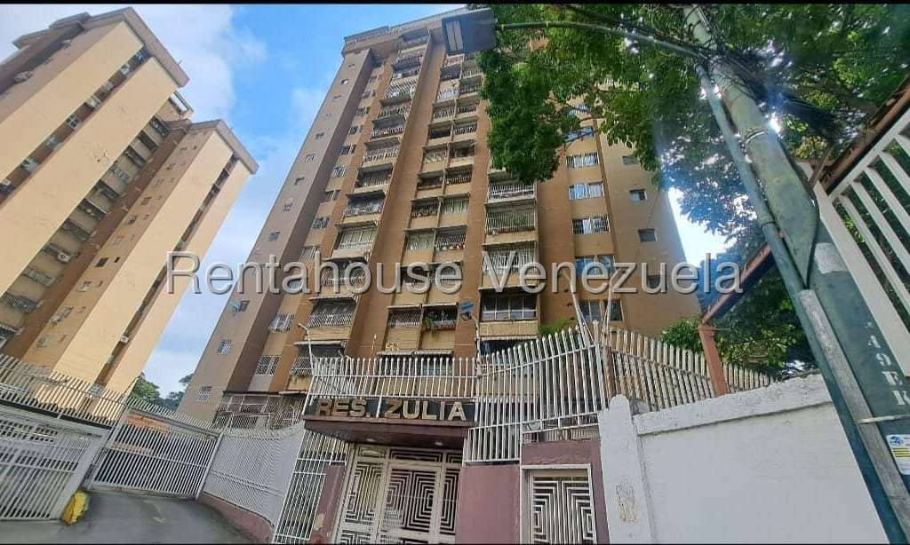 Apartment in El Paraíso, Caracas - 1