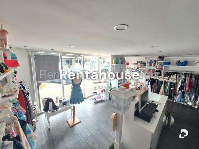 Local comercial en Parroquia Urbana San José, Valencia – 10