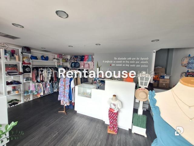 Local comercial en Parroquia Urbana San José, Valencia – 2