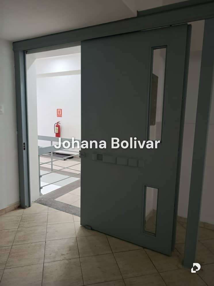 Local comercial en Av. Bolívar Norte, Valencia – 8