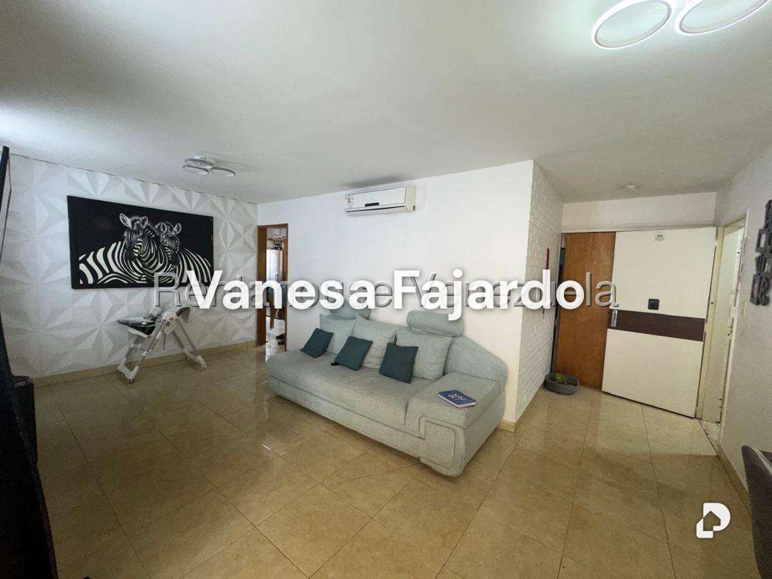 Apartamento en Prados del Este, Caracas – 10