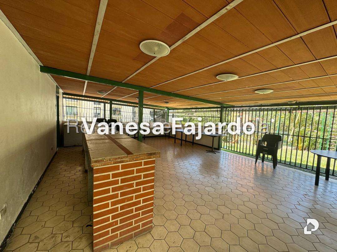 Apartamento en Prados del Este, Caracas – 21