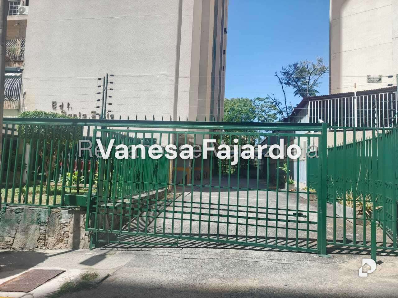 Apartamento en Prados del Este, Caracas – 2
