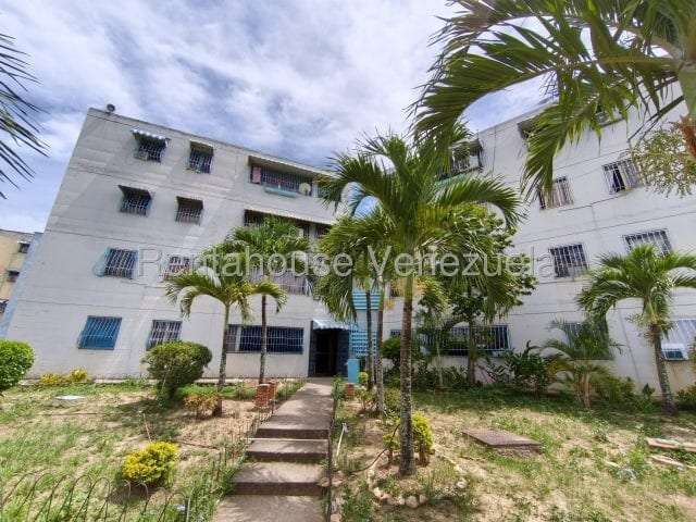 Apartment in La Victoria - 1