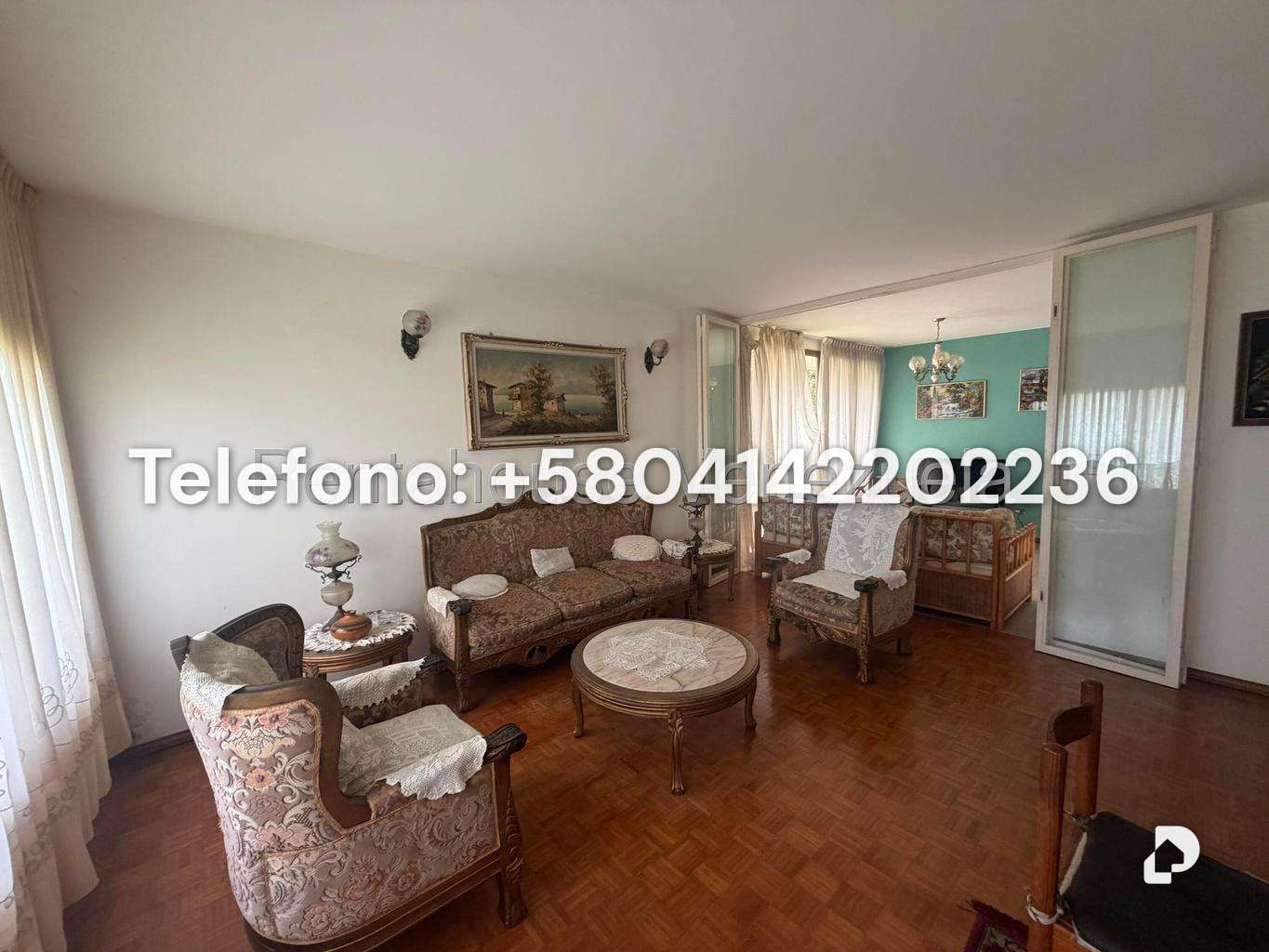 Casa en Lomas de La Lagunita, Caracas – 24