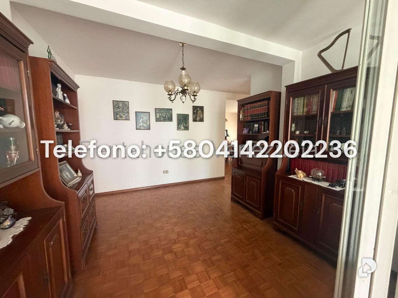 Casa en Lomas de La Lagunita, Caracas – 18