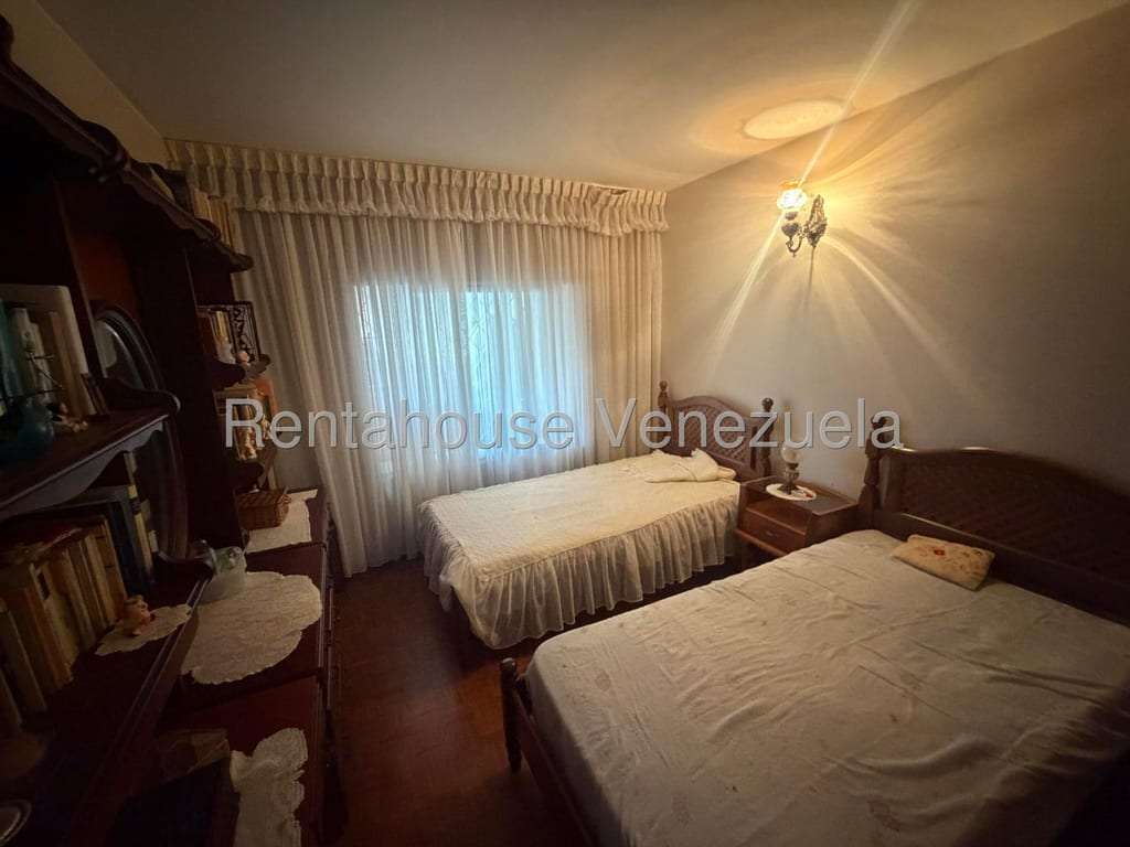 Casa en Lomas de La Lagunita, Caracas