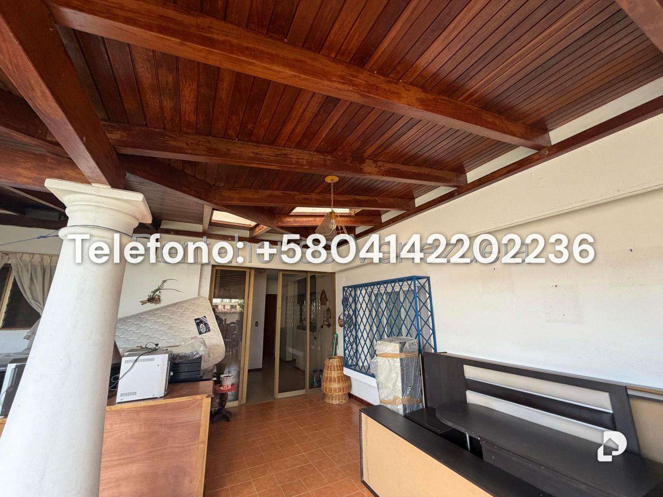 Casa en Lomas de La Lagunita, Caracas – 30