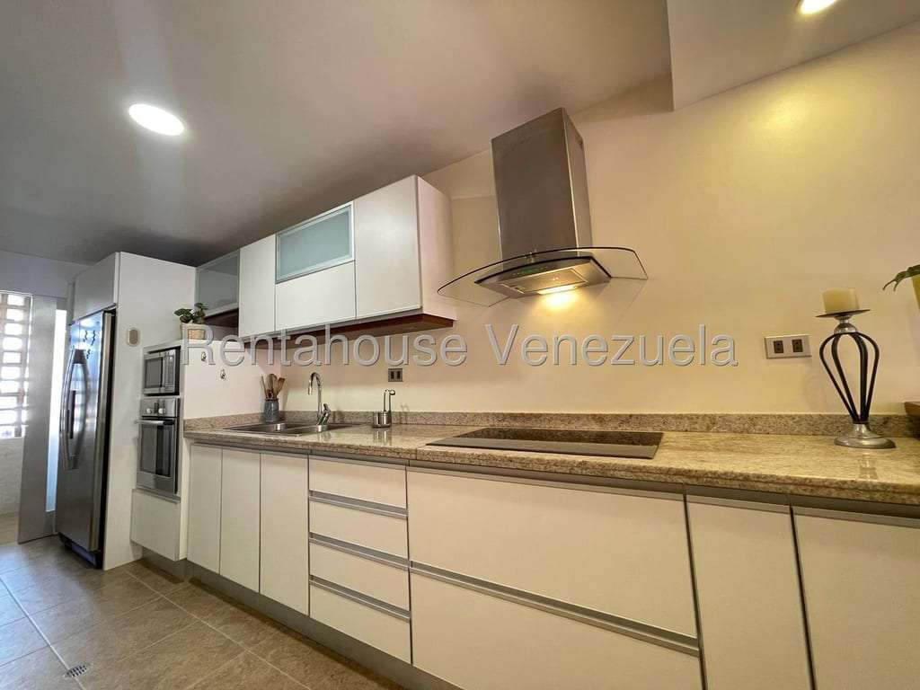 Apartamento en Lomas del Sol, Caracas