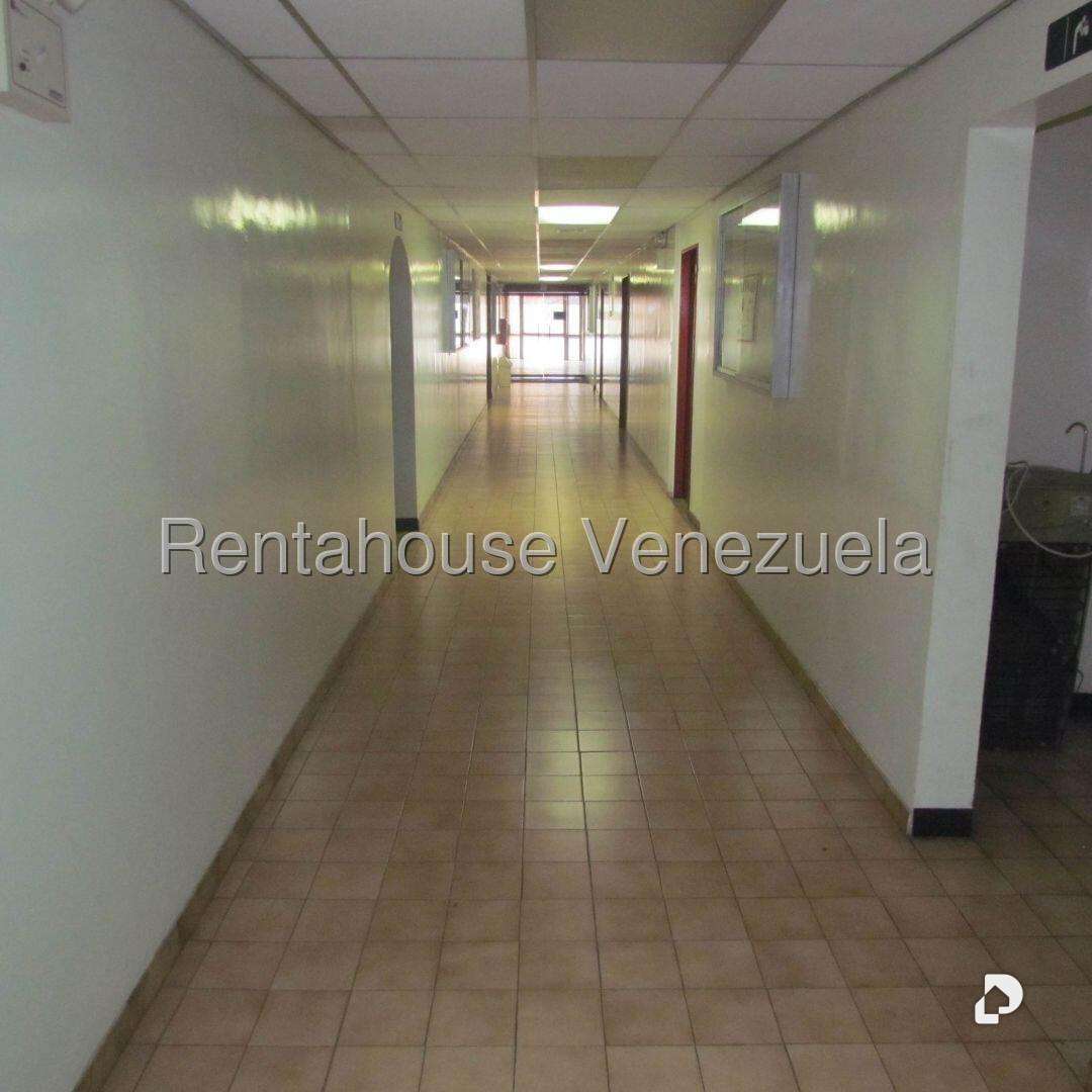 Local comercial en San Bernardino, Caracas – 17