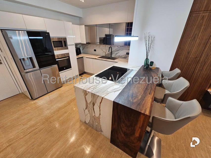 Apartamento en Campo Alegre, Caracas – 2