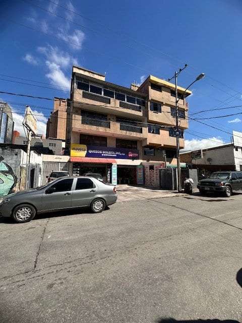 Edificio en Boleíta Sur, Caracas - 1
