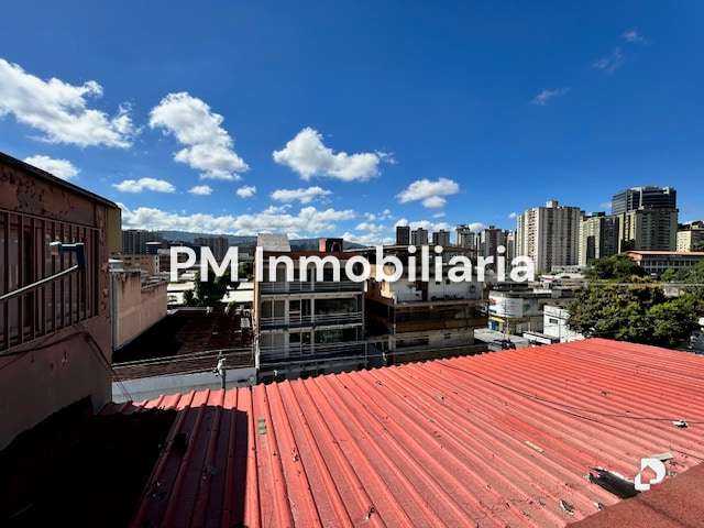 Edificio en Boleíta Sur, Caracas – 18