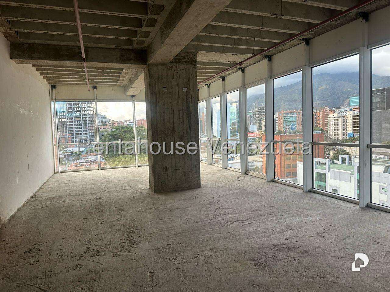 Local comercial en Las Mercedes, Caracas – 16