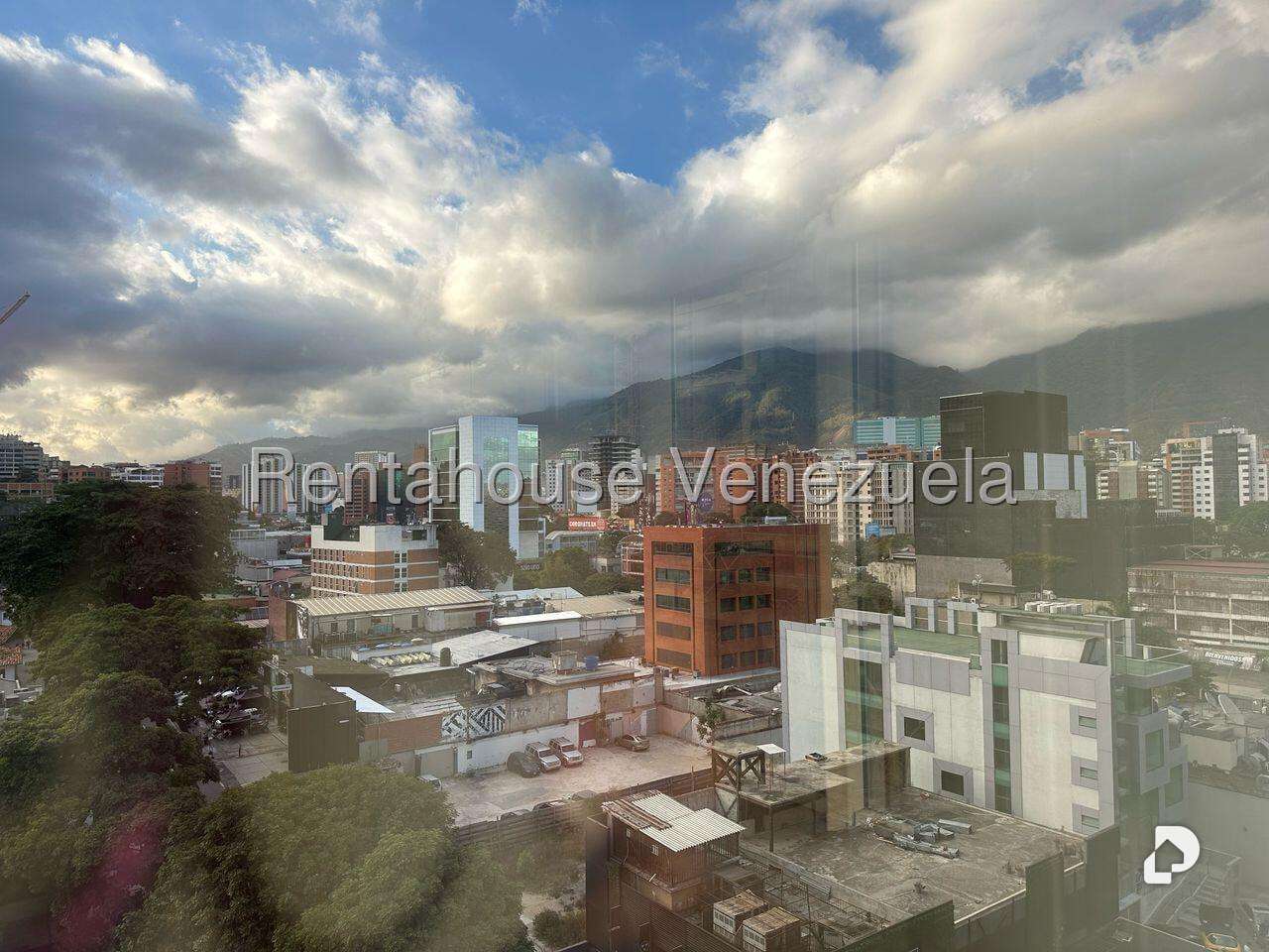 Local comercial en Las Mercedes, Caracas – 10