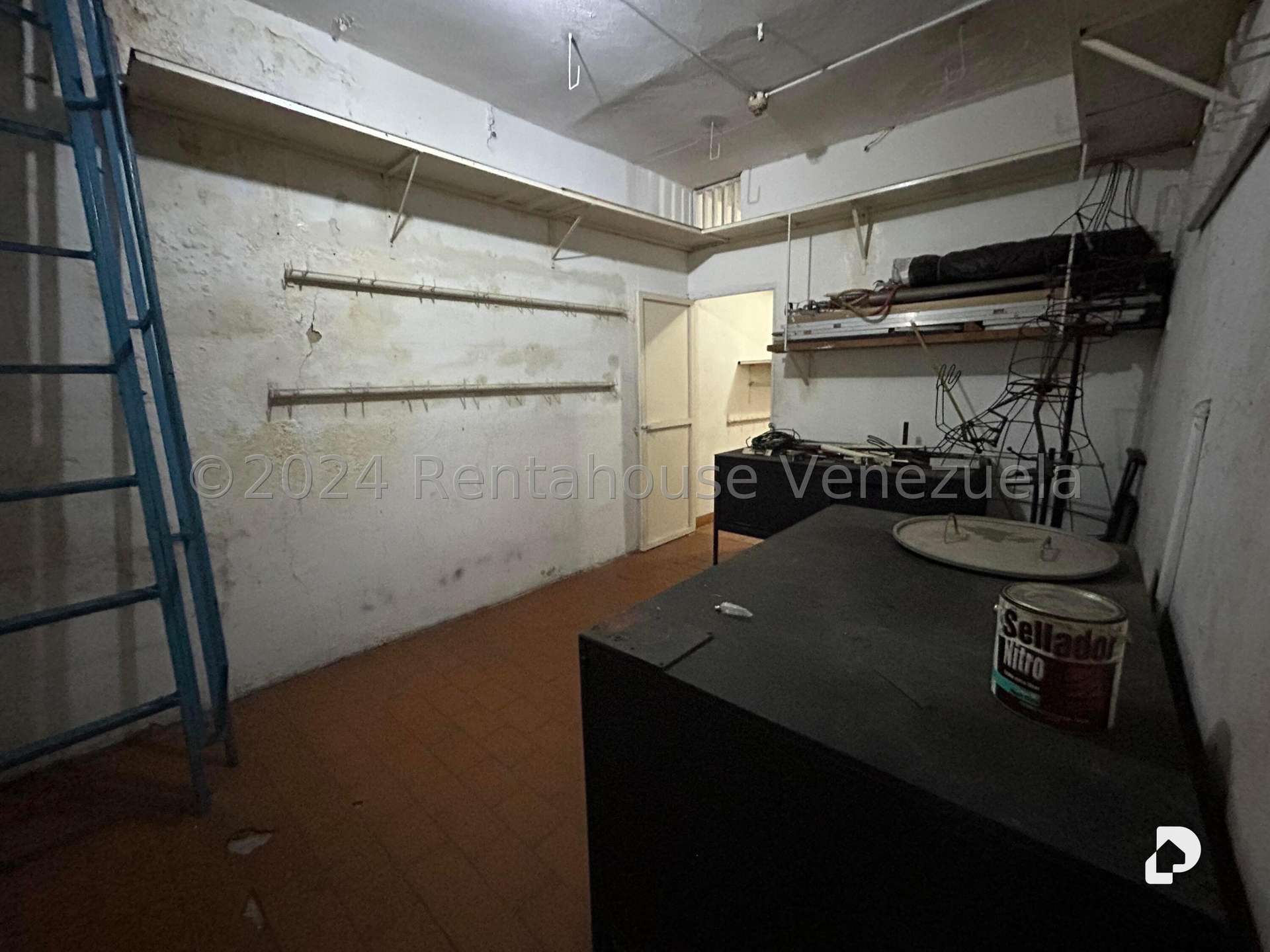 Casa en Bello Monte, Caracas – 11
