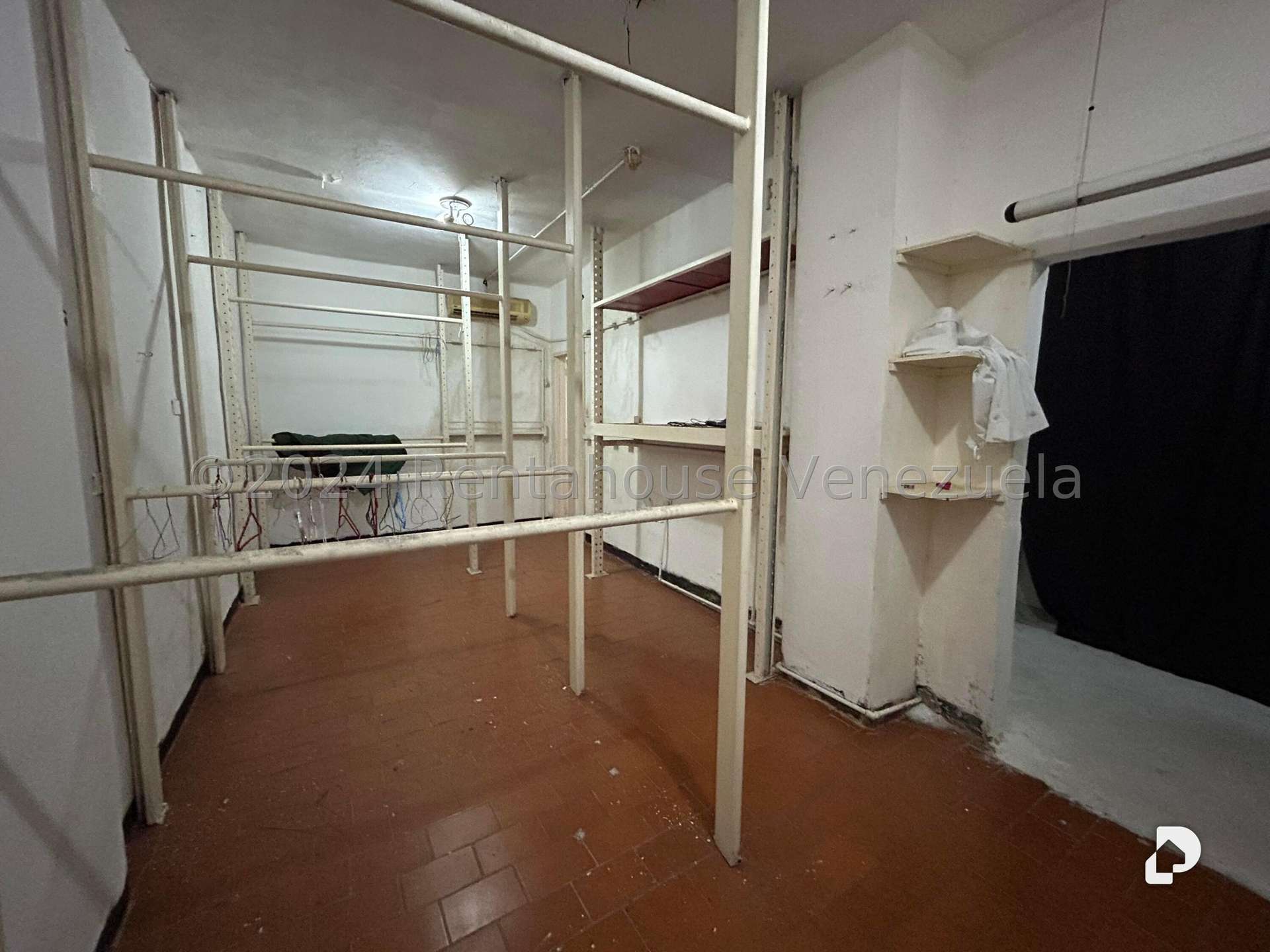 Casa en Bello Monte, Caracas – 8