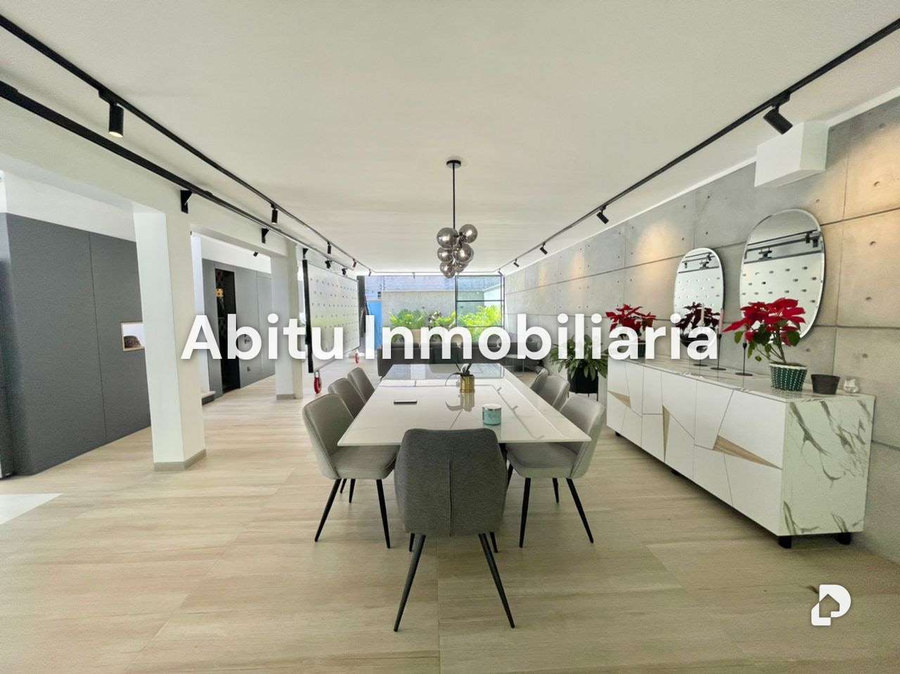 Casa en Los Palos Grandes, Caracas – 9