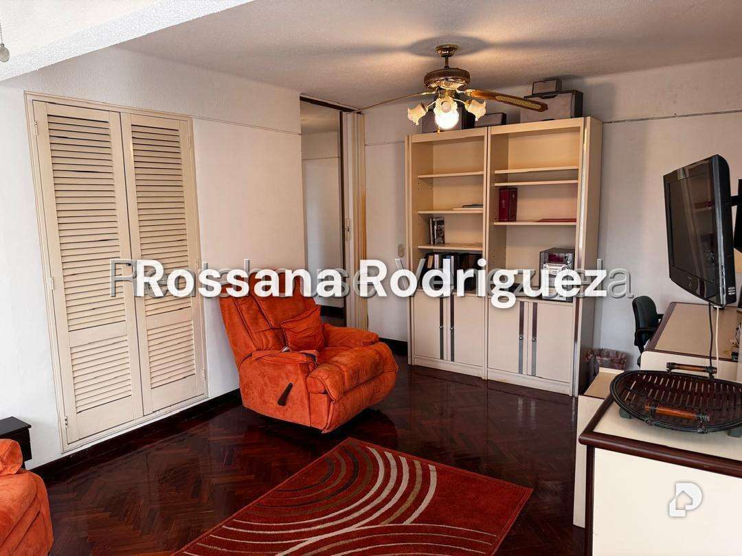 Apartamento en Las Esmeraldas, Caracas – 10