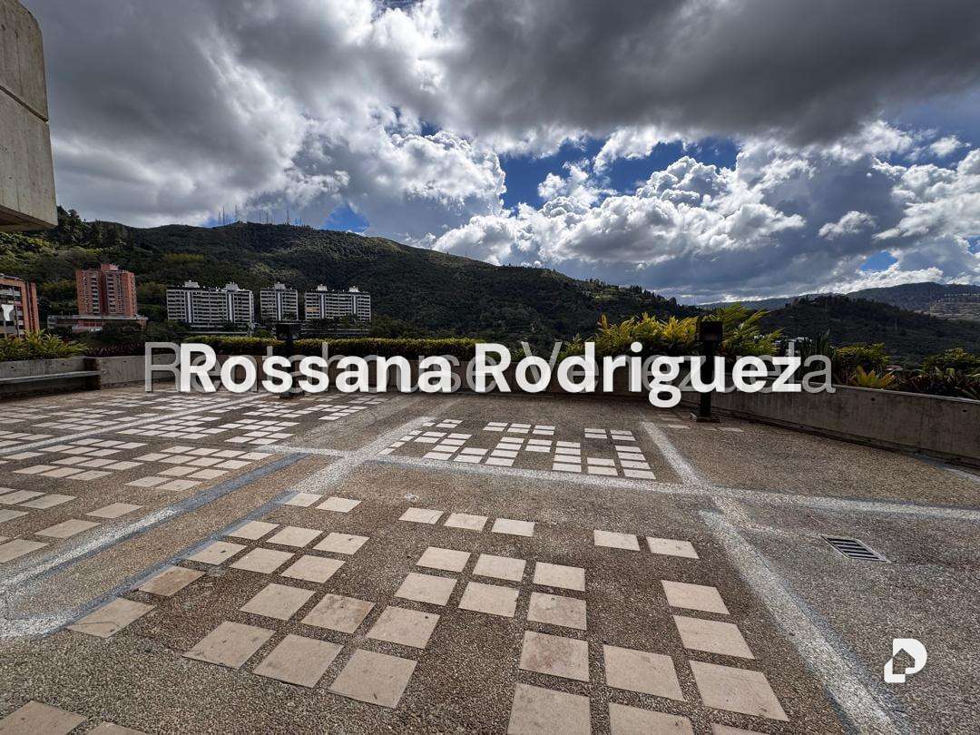 Apartamento en Las Esmeraldas, Caracas – 25